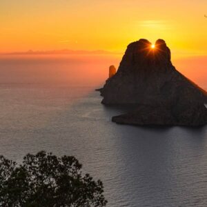 Excursión en barco por Es Vedrá al atardecer